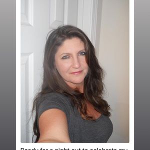 Meet your Posher, Leslie